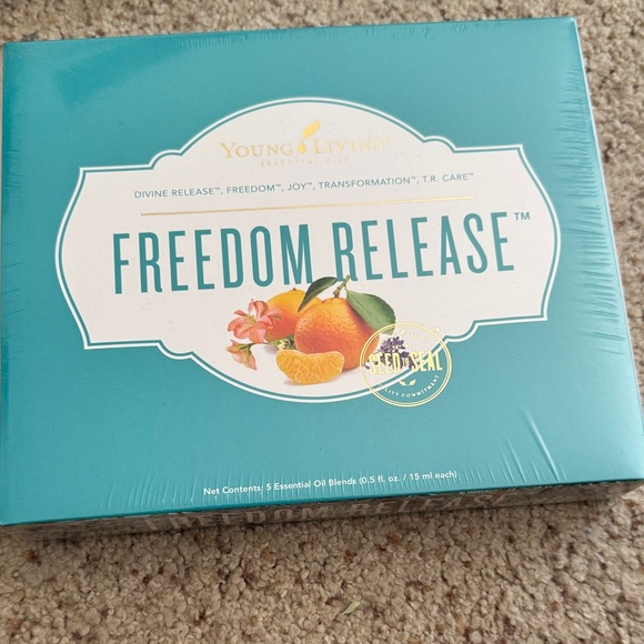 Rare Young Living Freedom Release Essential Oil Set - Teal and Orange